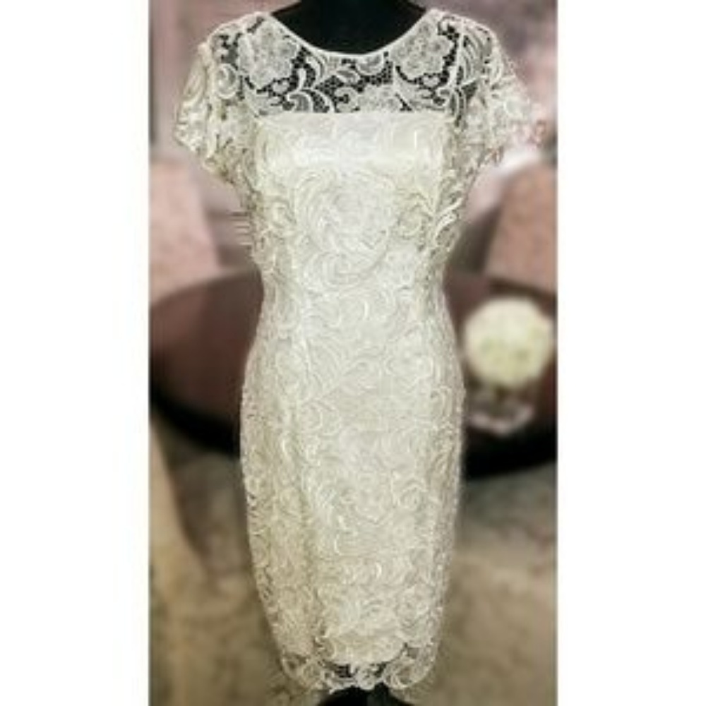 Intricately laced White Formal Dress - Picture 2 of 7